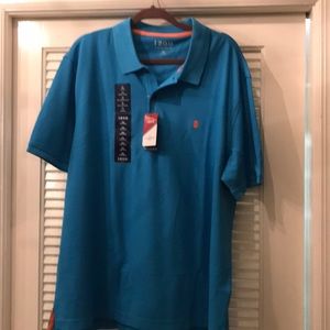 Izod men’s polo shirt